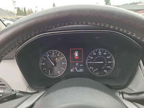 Used 2023 Subaru Outback Premium image 26