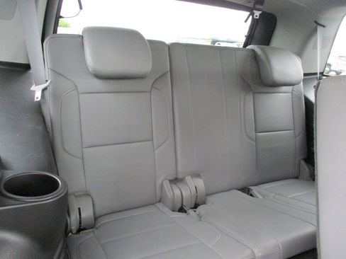 Used 2018 Chevrolet Tahoe LT AWD/4WD image 28