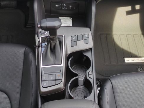 New 2026 Kia Sportage EX FWD image 17