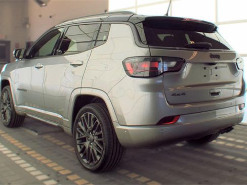 Used 2022 Jeep Compass High Altitude AWD/4WD image 7