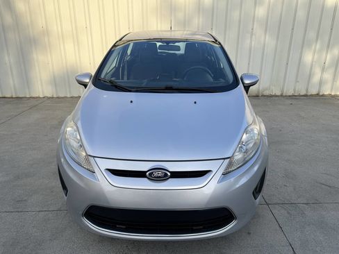 Used 2012 Ford Fiesta SE image 8
