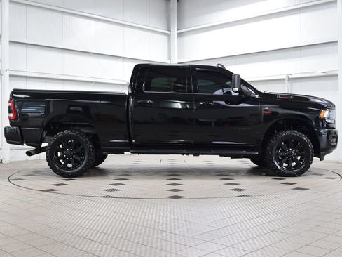Used 2020 RAM 2500 Big Horn w/ Level 2 Equipment Group AWD/4WD image 9
