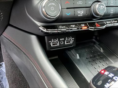 Used 2026 Dodge Durango GT AWD/4WD image 18