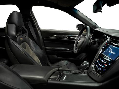 Used 2018 Cadillac CTS V w/ Carbon Fiber Package RWD image 61