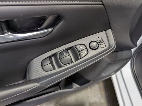 Used 2025 Nissan Sentra SV image 13