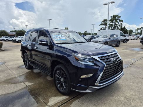 Used 2023 Lexus GX 460 Premium w/ Accessory Package AWD/4WD image 14