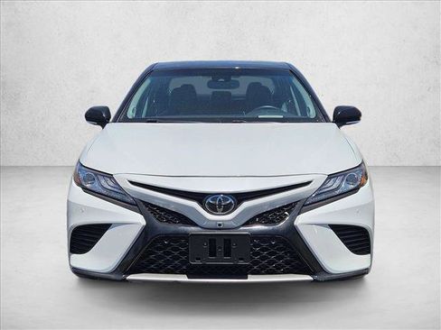 Used 2018 Toyota Camry XSE w/ Driver Assist Package FWD image 2