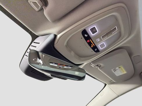 Certified 2024 Volvo S60 B5 Plus image 21