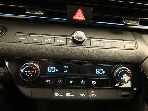 New 2026 Hyundai Elantra Sport FWD image 16
