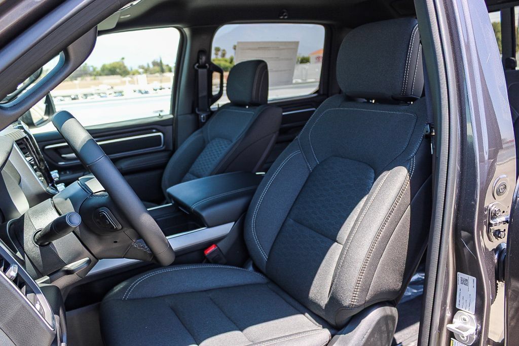 New 2026 RAM 1500 Big Horn AWD/4WD image 18