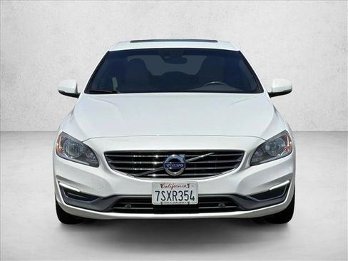 Used 2016 Volvo S60 T5 Premier w/ Convenience Package FWD image 3