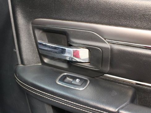 Used 2017 RAM 1500 Sport image 10