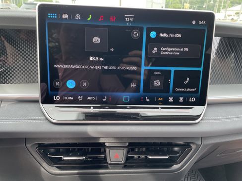 New 2026 Volkswagen Tiguan SE FWD image 18