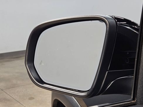 Used 2025 Mercedes-Benz GLE 450 4MATIC image 22