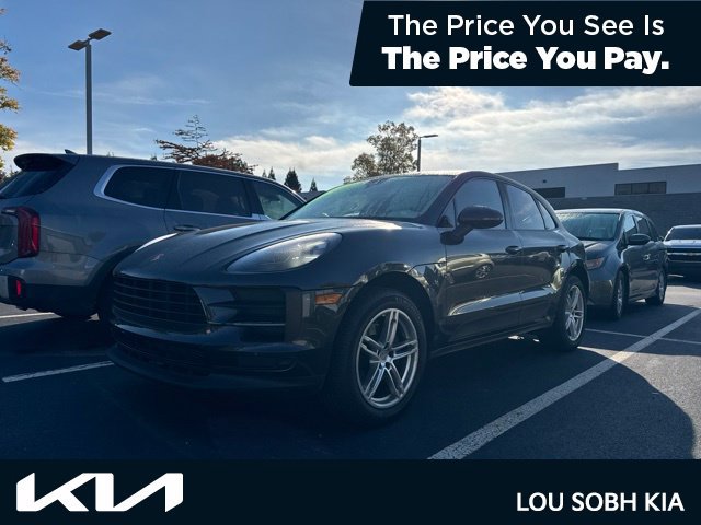 Used 2020 Porsche Macan AWD/4WD image 1