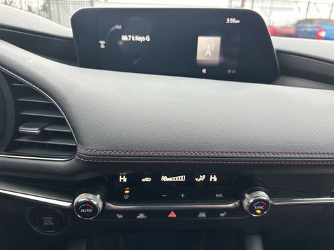Used 2023 MAZDA MAZDA3 s image 17