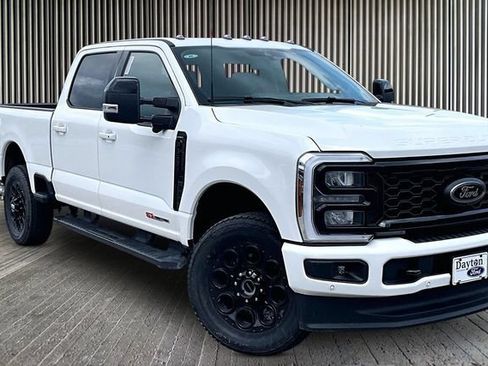 New 2026 Ford F350 Lariat w/ Black Appearance Package AWD/4WD image 2