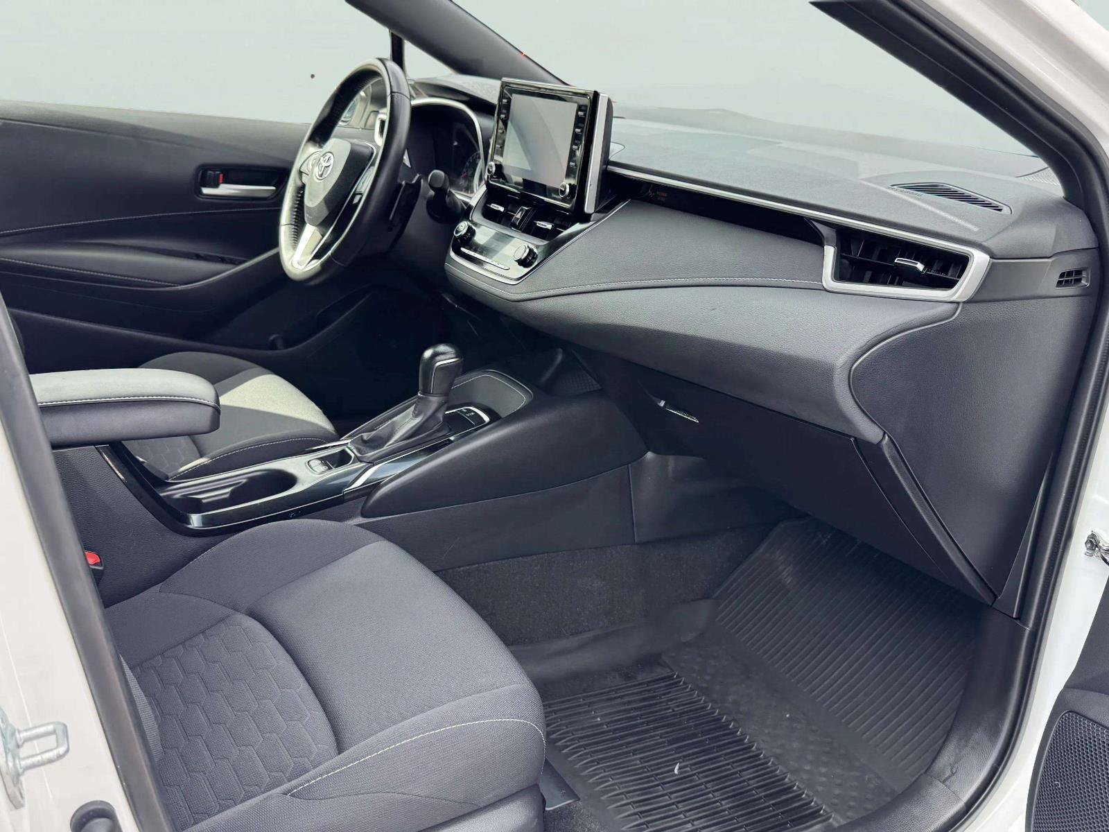 Used 2022 Toyota Corolla SE FWD image 68
