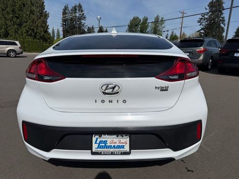 Used 2022 Hyundai Ioniq Blue FWD image 3