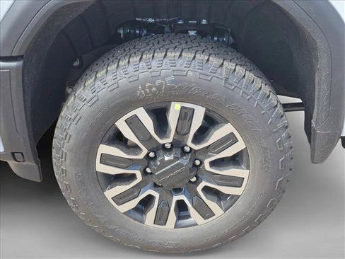 New 2026 GMC Sierra 2500 Denali Ultimate AWD/4WD image 9
