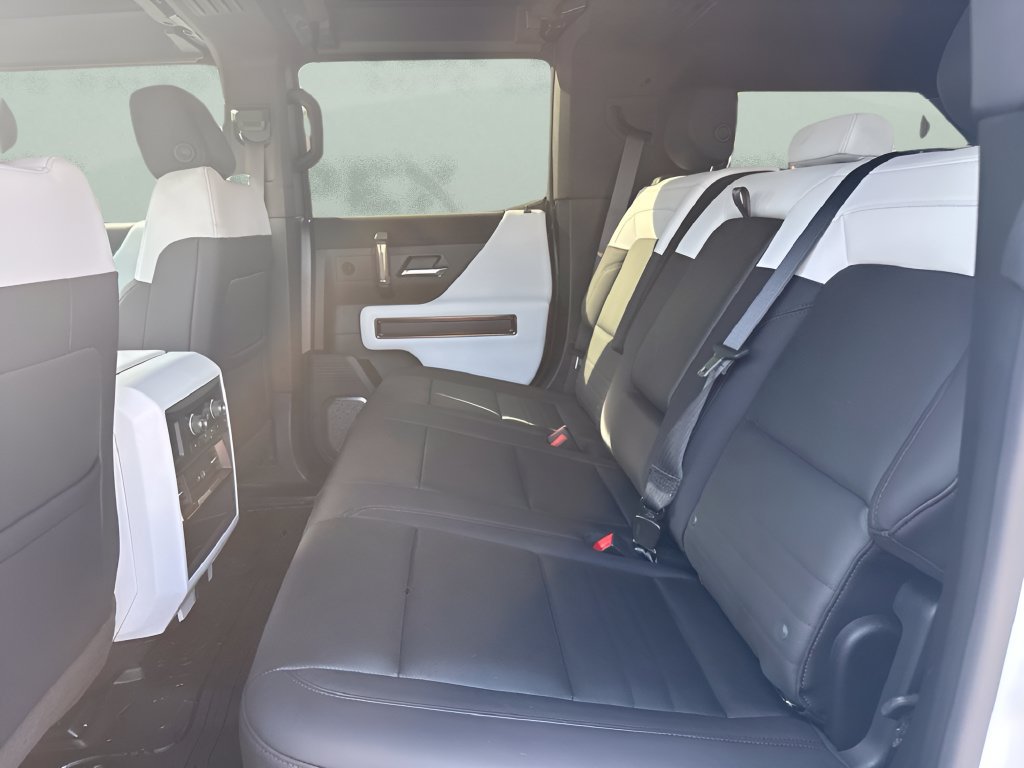 Used 2024 GMC Hummer EV 2X w/ Extreme Off-Road Package AWD/4WD image 13