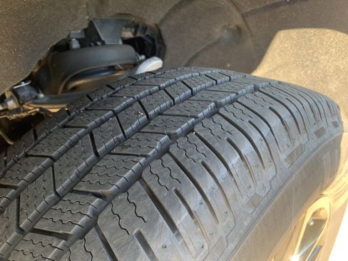 Used 2022 Chevrolet Silverado 1500 Custom image 12