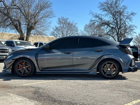 Used 2019 Honda Civic Type R image 3