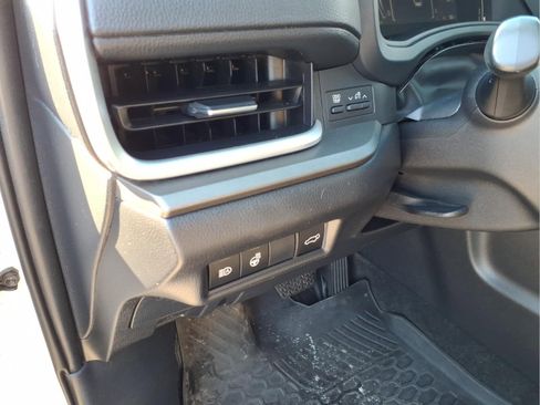 Used 2024 Toyota Grand Highlander XLE image 19