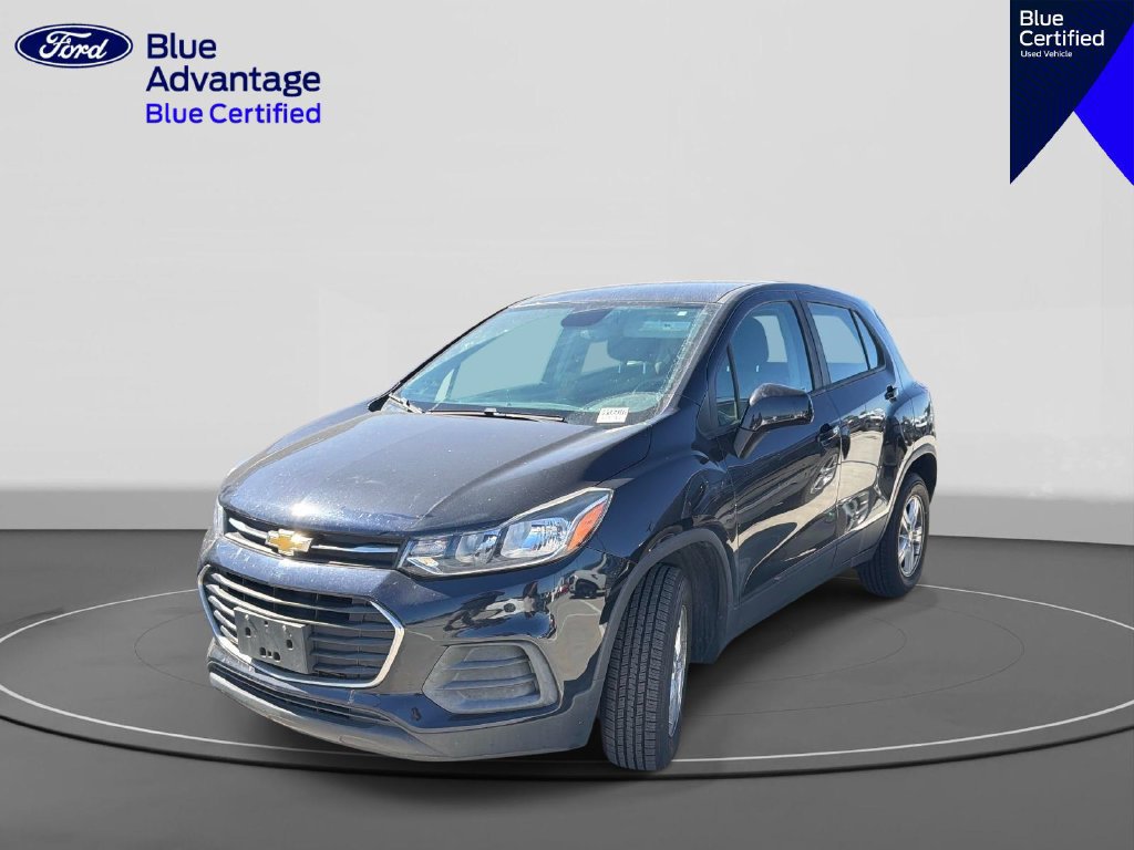 Used 2022 Chevrolet Trax LS AWD/4WD image 1