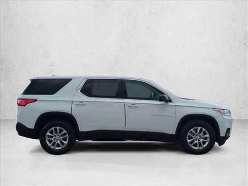 Certified 2019 Chevrolet Traverse LS FWD image 4