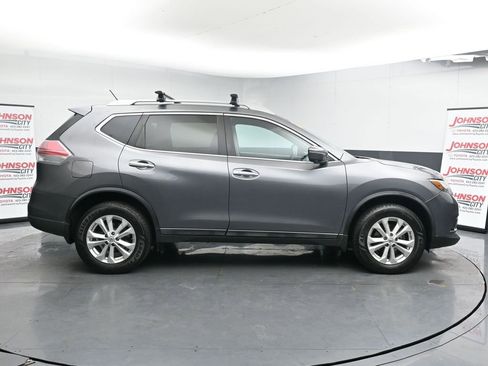 Used 2015 Nissan Rogue SV w/ SV Premium Package image 9