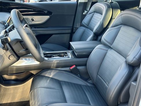 New 2026 Lincoln Nautilus Reserve image 17