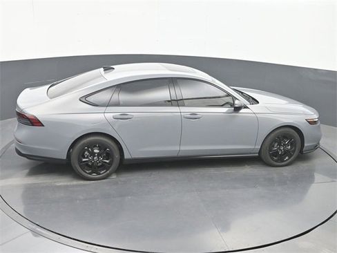 Certified 2025 Honda Accord SE image 24