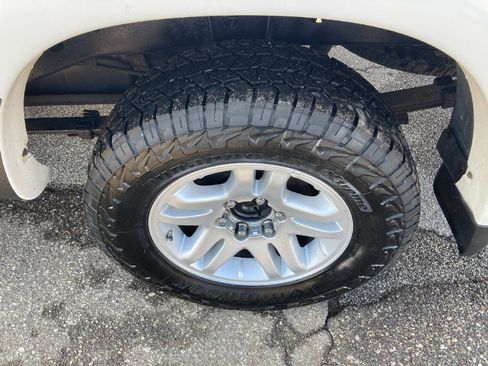 Used 2005 Toyota Tundra SR5 image 13