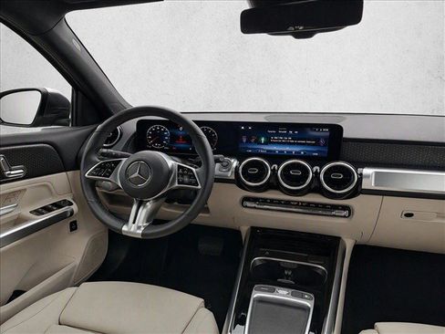 Used 2026 Mercedes-Benz GLB 250 image 29