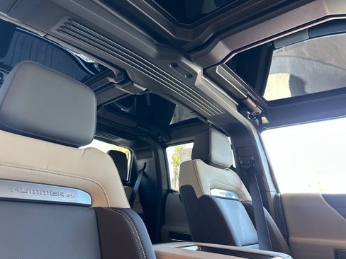 New 2026 GMC Hummer EV 4x4 Crew Cab image 16