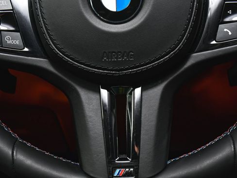 Used 2023 BMW XM AWD/4WD image 46