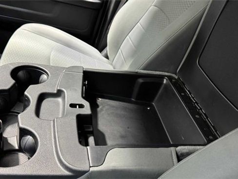 Used 2018 RAM 1500 Express image 23