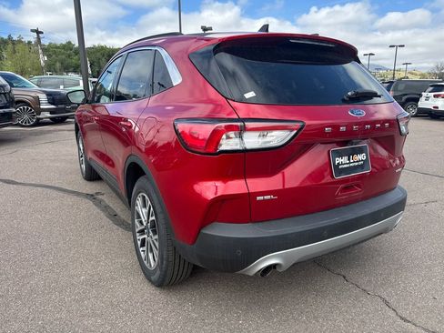 Used 2022 Ford Escape SEL w/ Technology Package AWD/4WD image 16