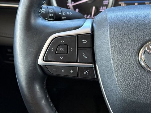 Used 2022 Toyota Highlander Platinum image 35