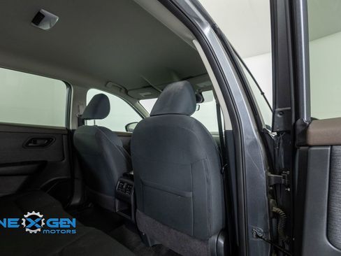 Used 2023 Nissan Rogue S AWD/4WD image 35