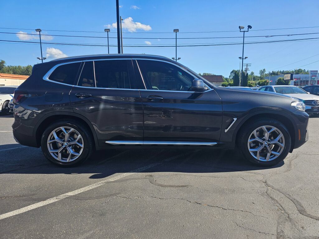 Used 2022 BMW X3 xDrive30i AWD/4WD image 6
