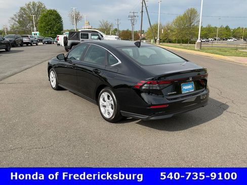 Certified 2025 Honda Accord LX image 4