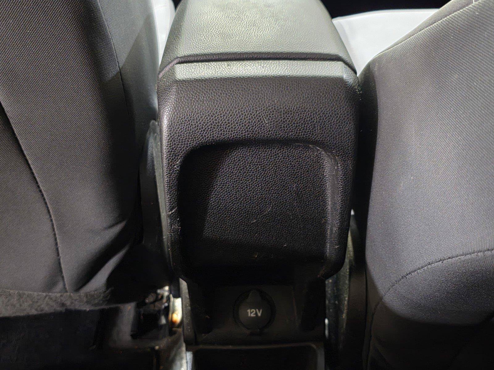 Used 2016 Ford Fiesta SE FWD image 12
