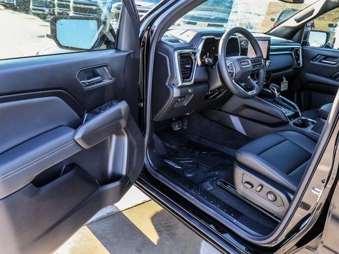New 2026 GMC Canyon Elevation w/ Convenience Package RWD image 22