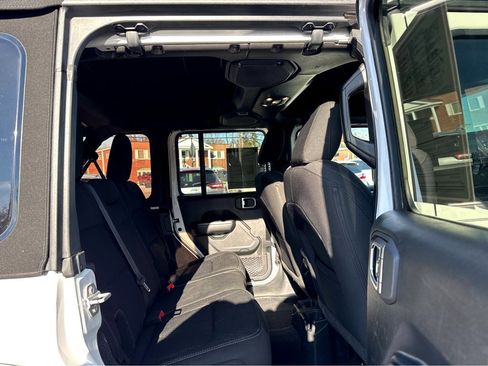 Certified 2021 Jeep Wrangler Unlimited Sport image 9