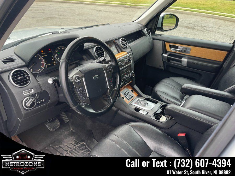 Used 2014 Land Rover LR4 AWD/4WD image 19