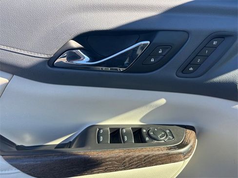 Used 2021 GMC Acadia Denali w/ Denali Ultimate Package image 21