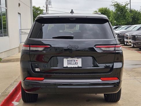 New 2026 Jeep Grand Cherokee L Limited AWD/4WD image 4