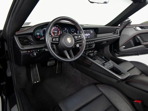 Certified 2020 Porsche 911 Carrera S image 4